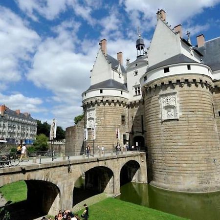 Grande Chambre Independante, Charme, Calme Sur Jardin, Nantes Centre, Acces Prive Par Escalier De L'Immeuble, Sdb & Wc Prives, 10 Minutes Gare Et Palais Des Congres Luaran gambar